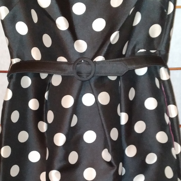 Sleeveless Polkadot midi dress - Picture 3 of 7